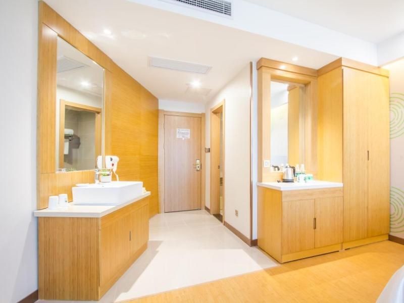 Greentree Inn Wuxi Huishan District Yangshan Town Jiayang Life Plaza Business Hotel Цзясін Екстер'єр фото